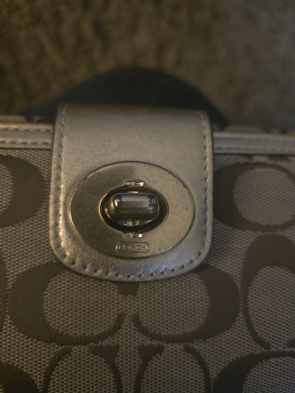COACH Signature C Canvas Continental Wallet In Metalic Gold And Tan - Picture 12 of 12
